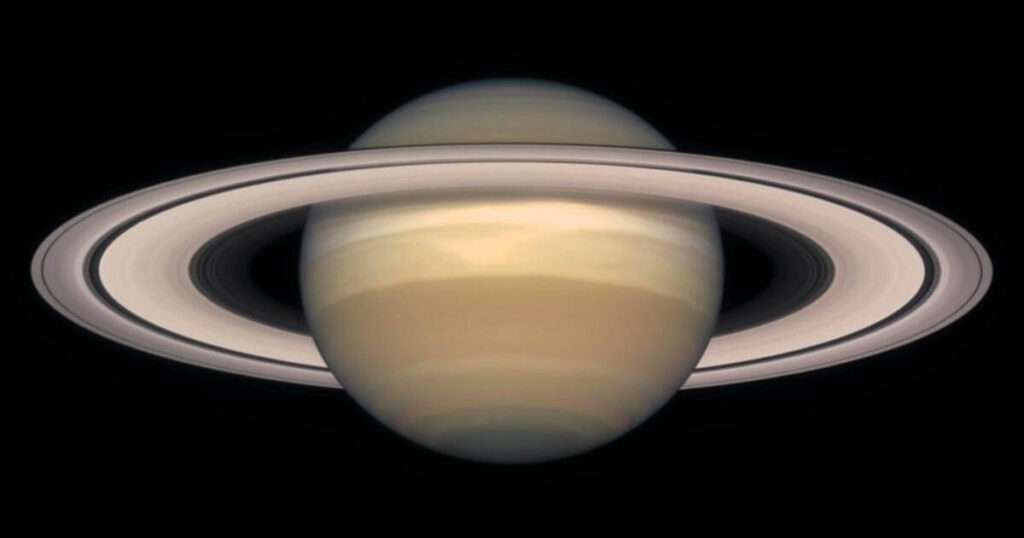 Saturno